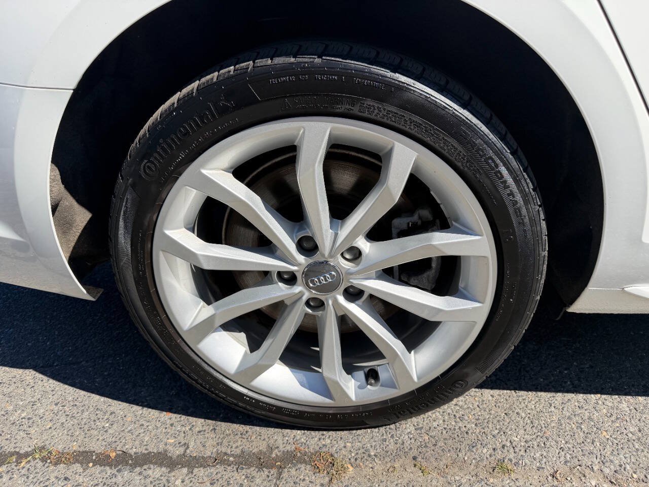 Used 2019 Audi A4 2.0T Premium Plus w/ Premium Plus Package AWD/4WD image 11