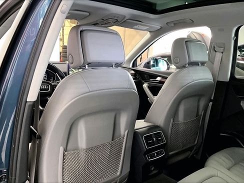 Used 2018 Audi Q5 2.0T Premium Plus w/ Premium Plus Package AWD/4WD image 10