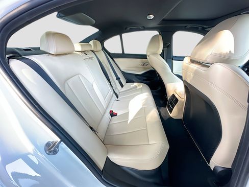 Certified 2025 BMW 330i Sedan w/ M Sport Package image 28