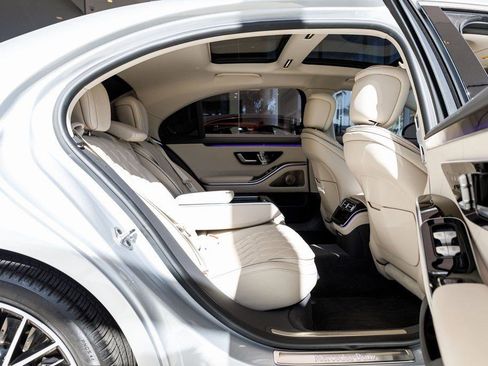 Used 2023 Mercedes-Benz S 580 4MATIC Sedan image 37