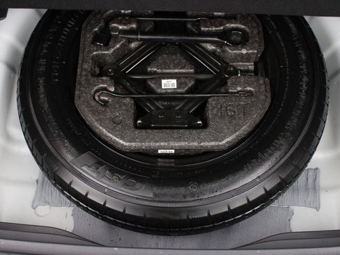 Used 2024 Hyundai Kona SEL AWD/4WD image 9