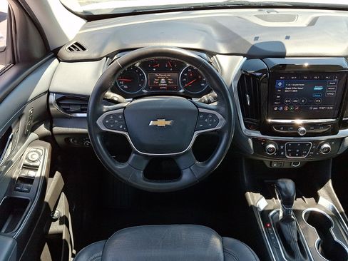 Used 2021 Chevrolet Traverse Premier AWD/4WD image 12