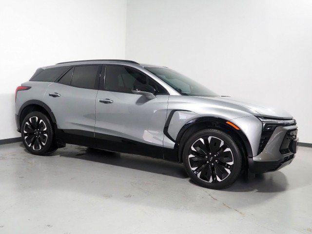 Used 2024 Chevrolet Blazer EV AWD RS image 1