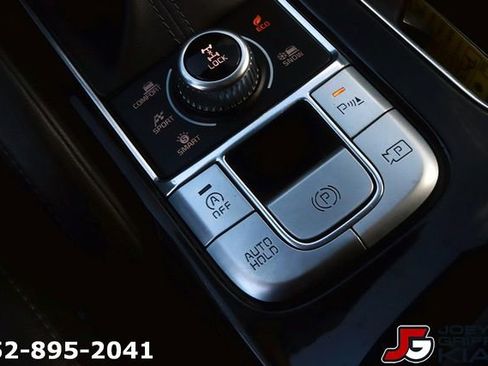 Certified 2023 Kia Telluride SX Prestige AWD/4WD image 24