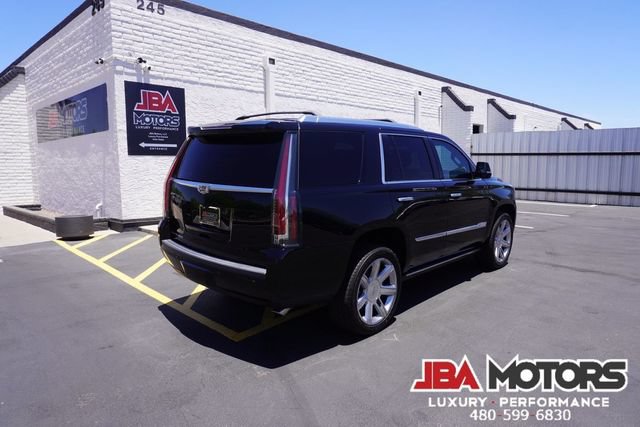 Used 2018 Cadillac Escalade Premium Luxury AWD/4WD image 77