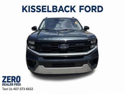 Used 2025 Ford Expedition Max Platinum w/ Driver's Package AWD/4WD image 10