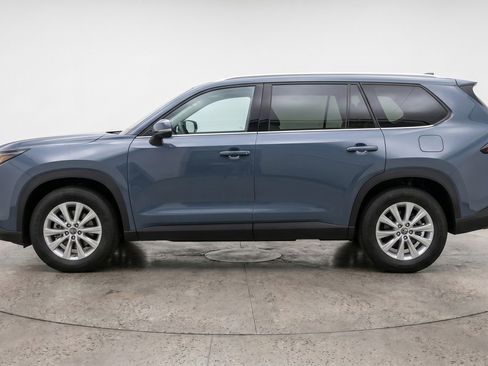 Used 2025 Toyota Grand Highlander FWD image 5