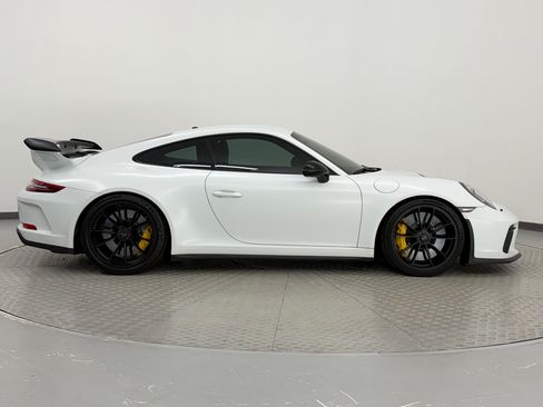 Certified 2018 Porsche 911 GT3 RWD image 8