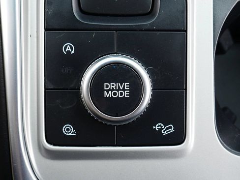 Used 2024 Ford Explorer Platinum w/ Technology Package AWD/4WD image 46