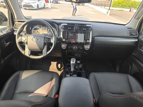 Used 2023 Toyota 4Runner TRD Off-Road Premium w/ Moonroof Package AWD/4WD image 18