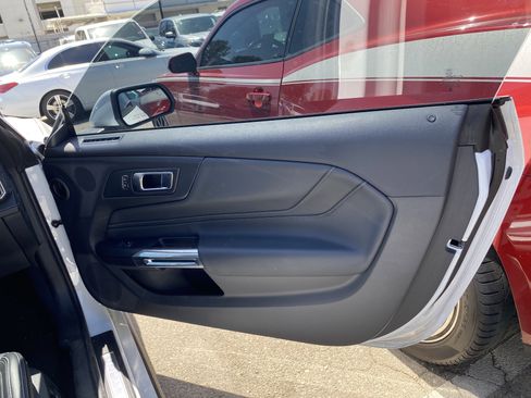 Used 2025 Ford Mustang Premium RWD image 21