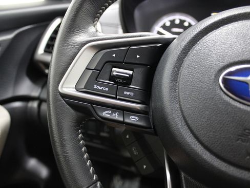 Used 2024 Subaru Forester Premium AWD/4WD image 39