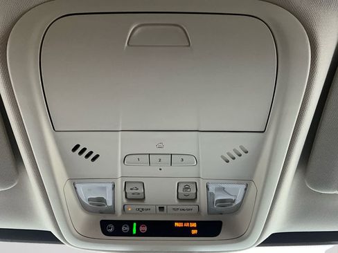 Used 2019 Cadillac XT5 Luxury FWD image 21