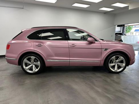 Used 2018 Bentley Bentayga image 8