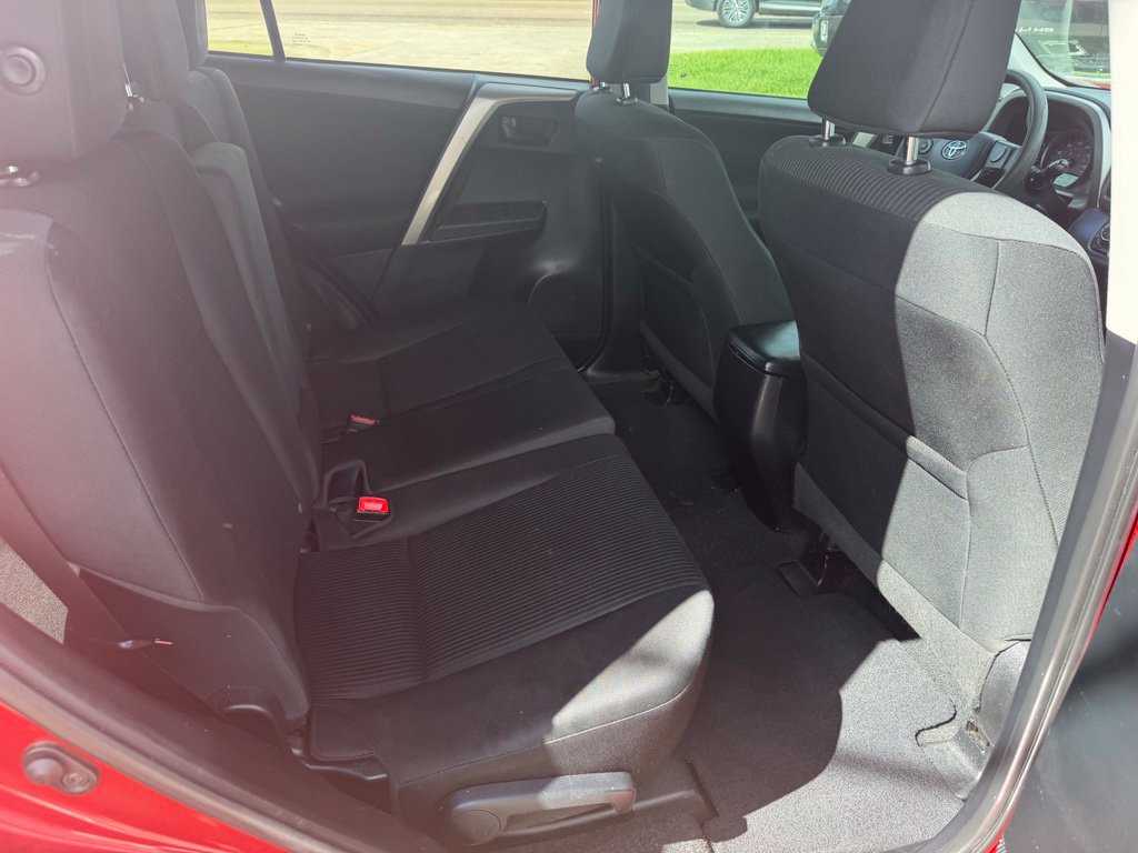 Used 2014 Toyota RAV4 LE FWD image 17