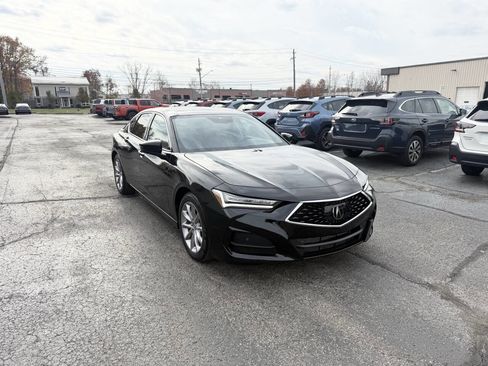 Used 2023 Acura TLX image 4