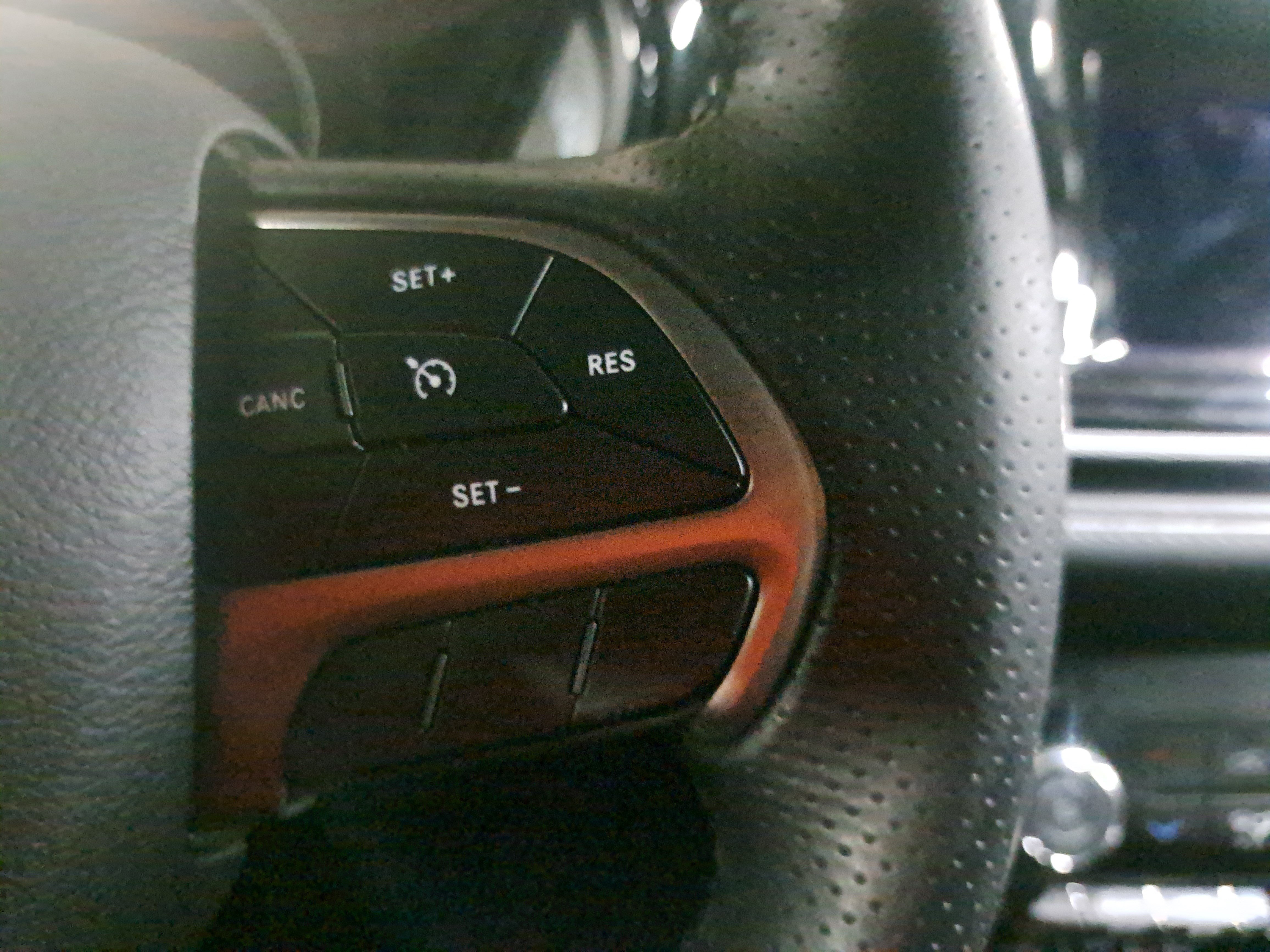 Used 2022 Dodge Durango SXT w/ Blacktop Package RWD image 18