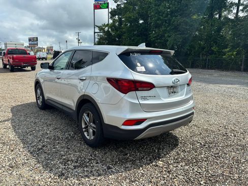 Used 2017 Hyundai Santa Fe Sport FWD image 3
