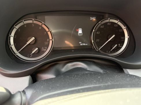 Used 2021 Toyota Highlander Limited AWD/4WD image 12