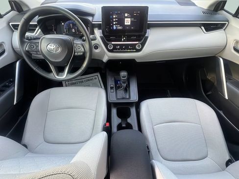 Certified 2026 Toyota Corolla Cross LE FWD image 11