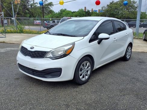 Used 2015 Kia Rio LX FWD image 3