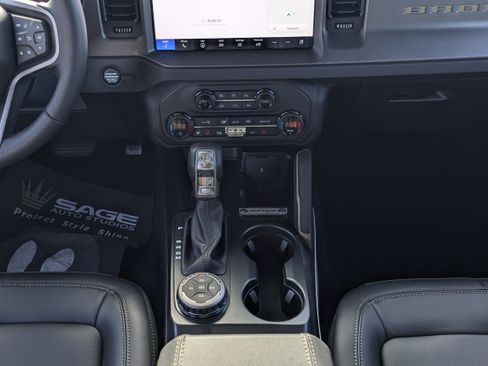 New 2025 Ford Bronco Badlands image 36