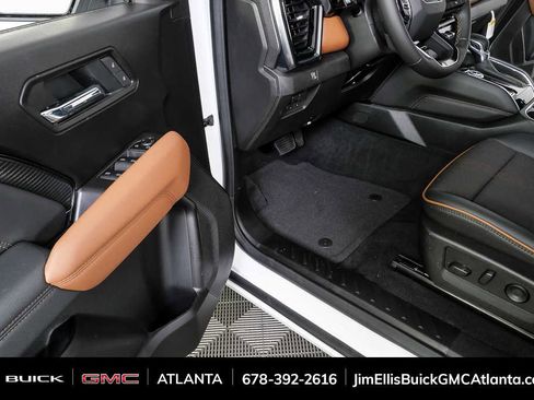 New 2026 GMC Canyon AT4 image 7