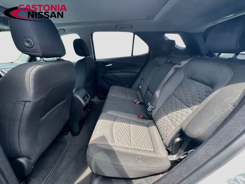 Used 2018 Chevrolet Equinox LT w/ Sun & Infotainment Package FWD image 32