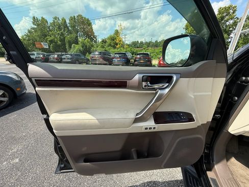 Used 2014 Lexus GX 460 w/ Premium Package AWD/4WD image 11