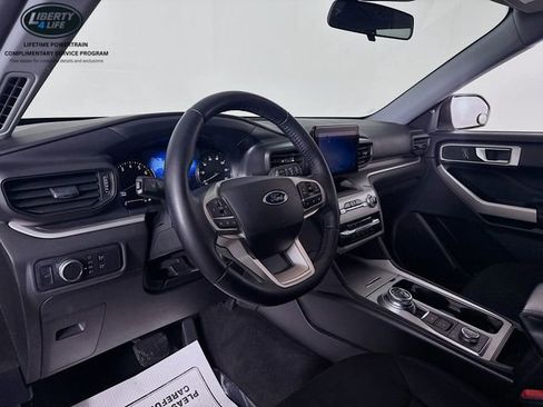 Certified 2021 Ford Explorer XLT image 10