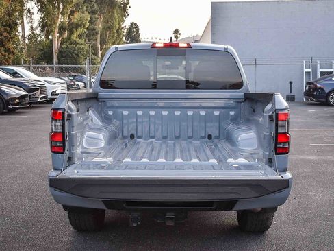 Used 2025 Nissan Frontier PRO-4X image 24