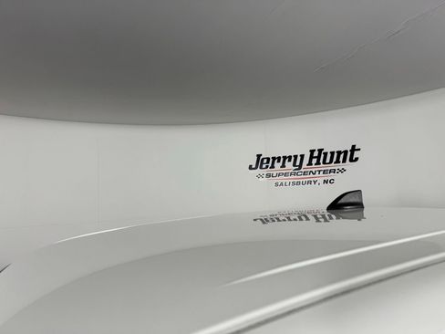 Used 2022 Nissan Frontier S image 13