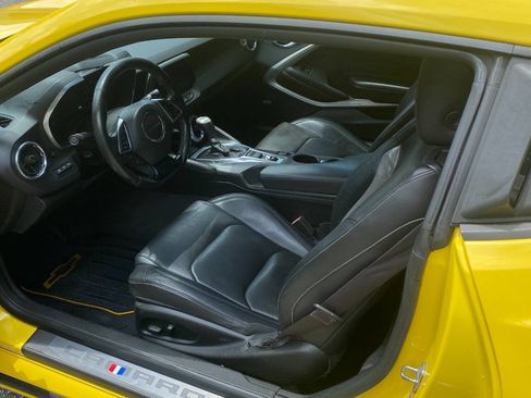 Used 2016 Chevrolet Camaro LT RWD image 12