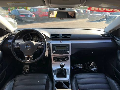 Used 2009 Volkswagen CC Sport FWD image 13