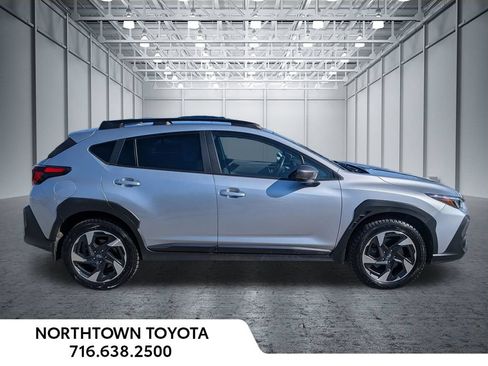 Used 2024 Subaru Crosstrek 2.5i Limited AWD/4WD image 13
