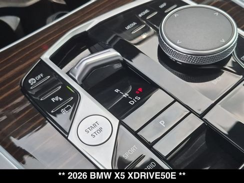 Used 2026 BMW X5 xDrive50e AWD/4WD image 9