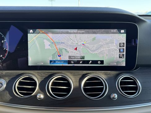 Used 2021 Mercedes-Benz E 350 Sedan image 28