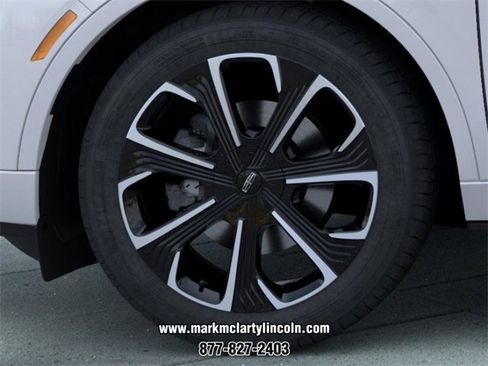 New 2026 Lincoln Nautilus Reserve image 19