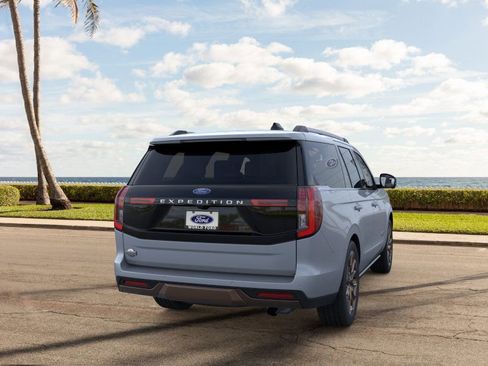 New 2026 Ford Expedition King Ranch image 39