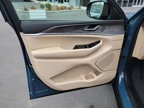 New 2026 Jeep Grand Cherokee L Limited AWD/4WD image 6
