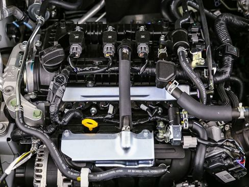 New 2025 Nissan Versa SR w/ Trunk Package image 8