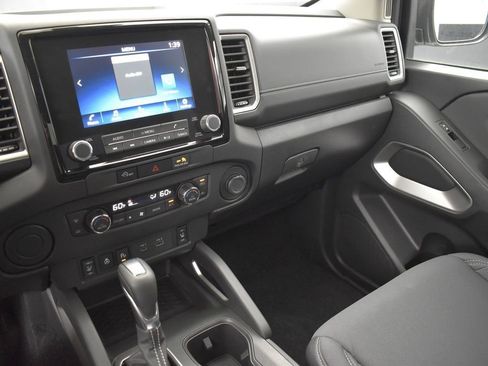 New 2024 Nissan Frontier SV w/ SV Convenience Package image 25