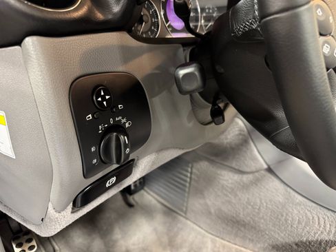 Used 2008 Mercedes-Benz CLK 350 Cabriolet image 46