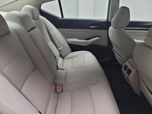 Used 2020 Nissan Altima 2.5 SV AWD/4WD image 19