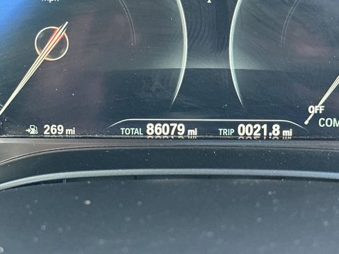 Used 2019 BMW 530i w/ Convenience Package image 29