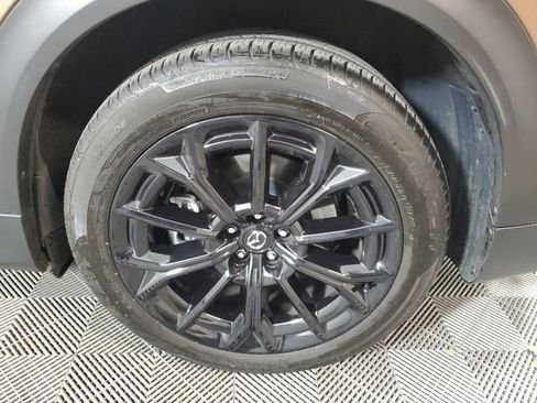 Certified 2025 MAZDA CX-70 3.3 Turbo w/ Premium Package image 11