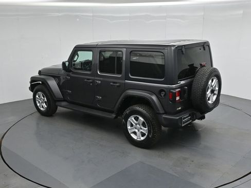 Used 2022 Jeep Wrangler Unlimited Sport image 41