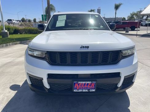 Used 2023 Jeep Grand Cherokee L Laredo AWD/4WD image 3