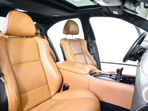 Used 2015 Lexus LS 460 w/ F Sport Package image 23