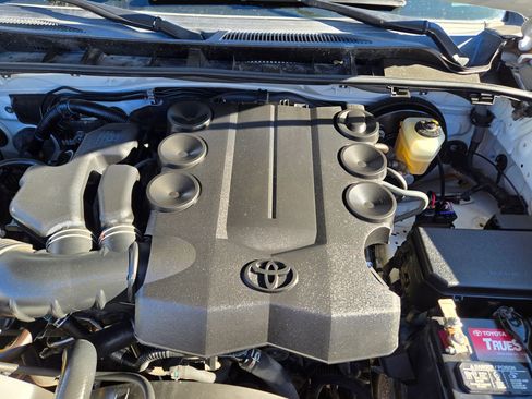 Used 2017 Toyota 4Runner SR5 Premium image 63